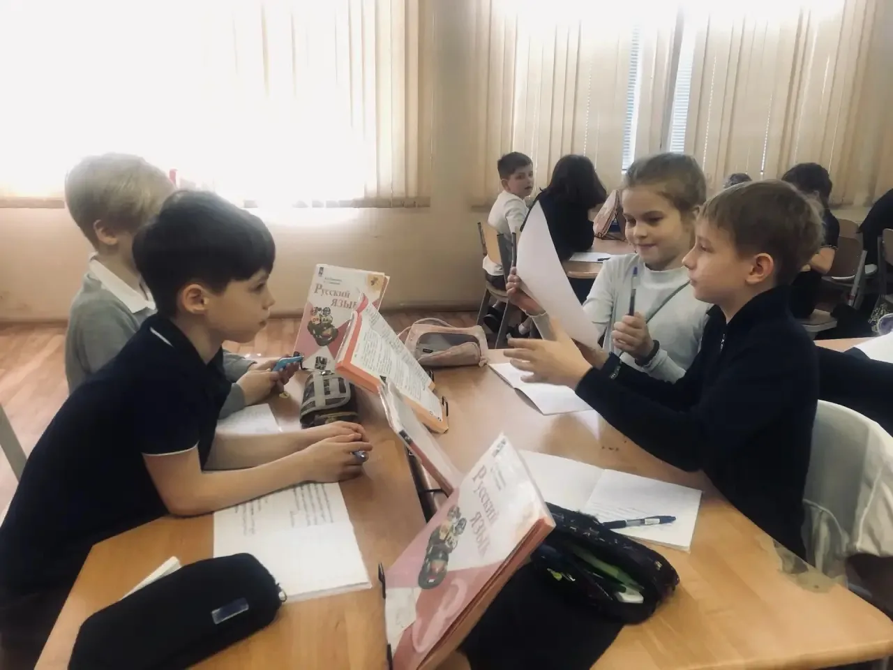 Третьеклассники совершили онлайн-путешествие   Урок в Музее космонавтики онлайн сегодня провела Алев