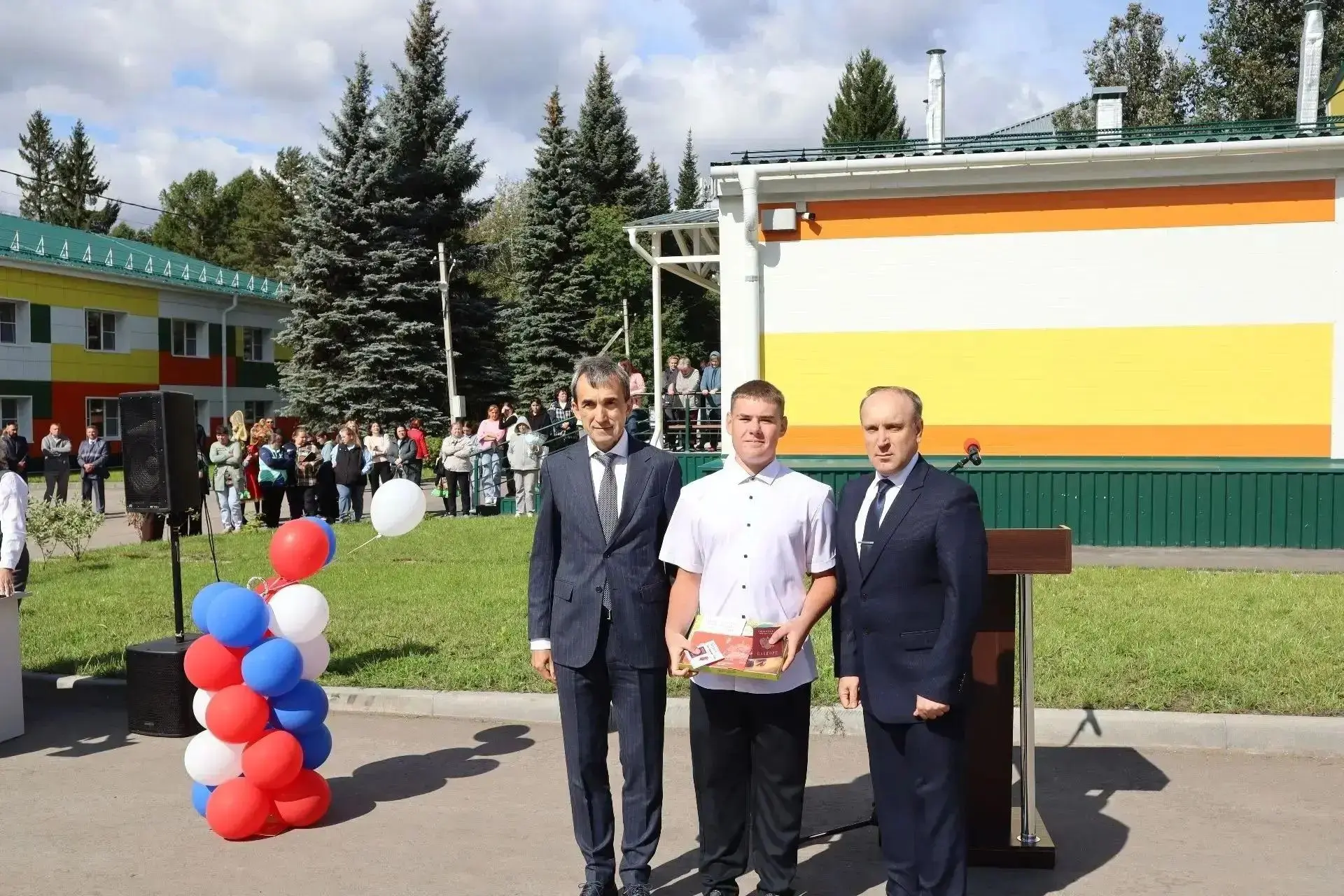 🎓 🍁 С Днём знаний, Промышленновский округ!