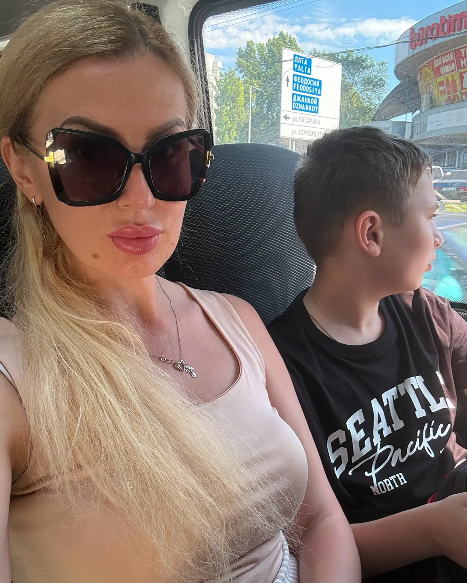 Это у нас вчера был план на море 🌊, но не было бензина😅

Поэтому в  Алушту на общественном транспо