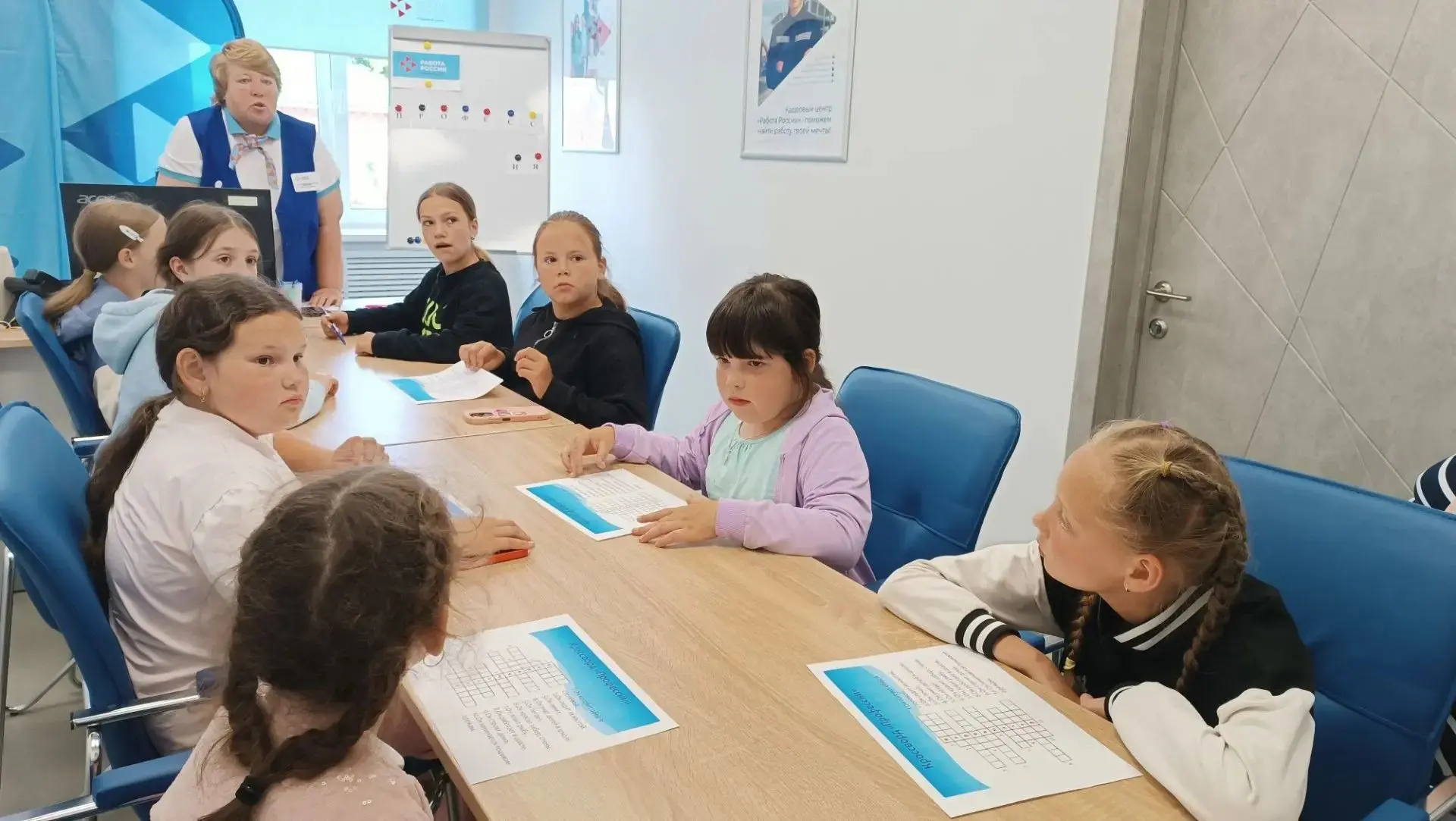 Дети, посещающие досуговую площадку «Лучик», побывали в филиале центра занятости населе...