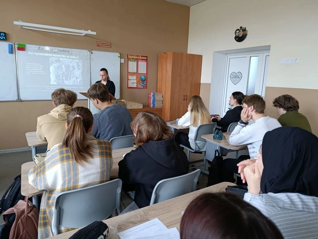 ➡ ПРОЕКТНЫЙ ДЕНЬ  📝 В эту субботу в 11 "А" классе в рамках подготовки к ЕГЭ по русскому языку прошла
