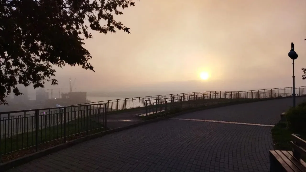 Красивые кадры тумана, который укрыл сегодня утром Барнаул!