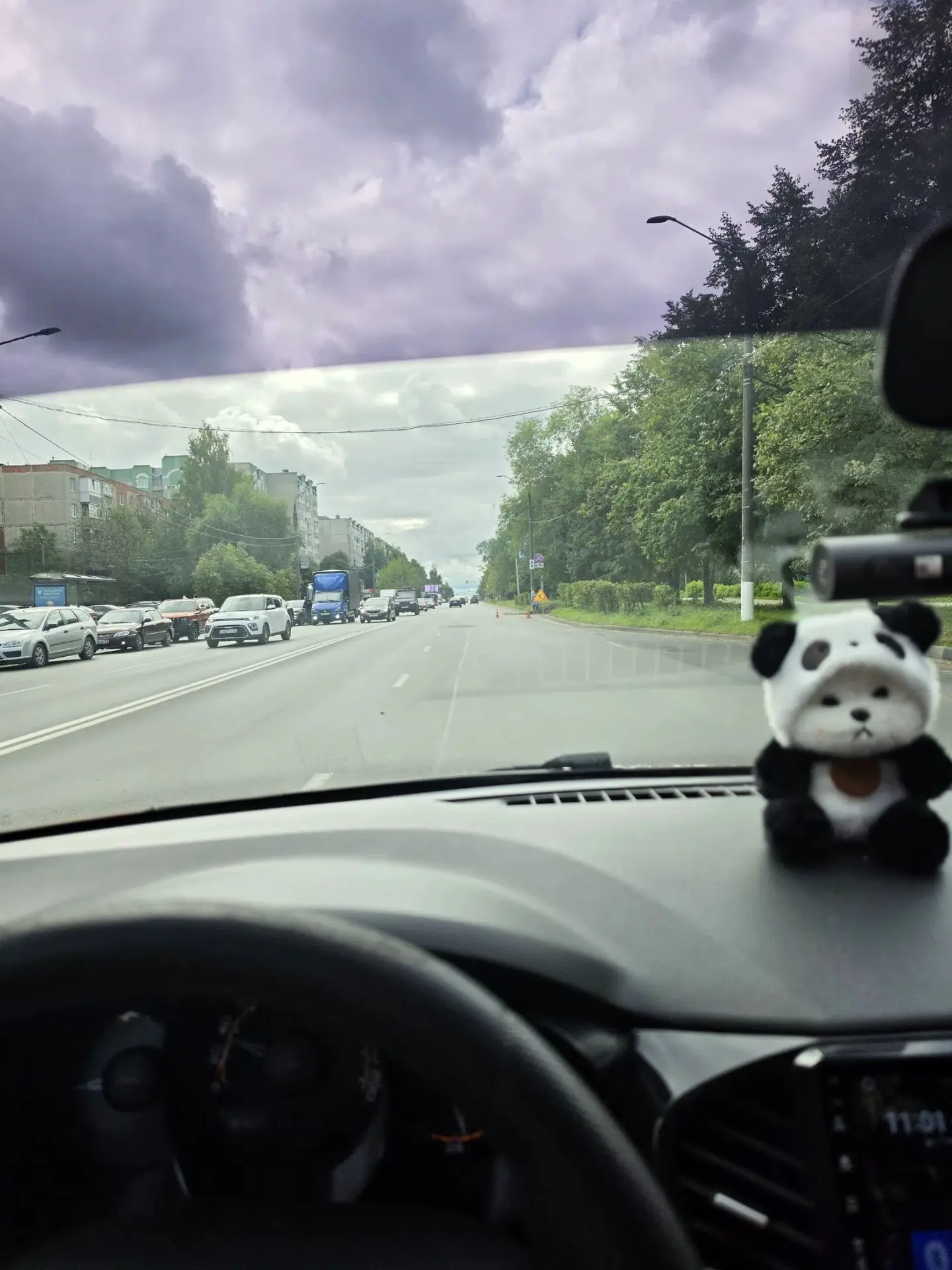 Очередь на Татнефть на Куйбышева начинается с середины Безыменского 😄такое ощущение, п...