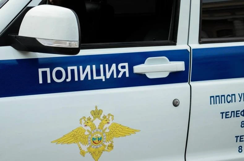 🚔 В Воронеже задержали 17-летнего курьера мошенников.

Полицейские задержали 17-летнего студента од