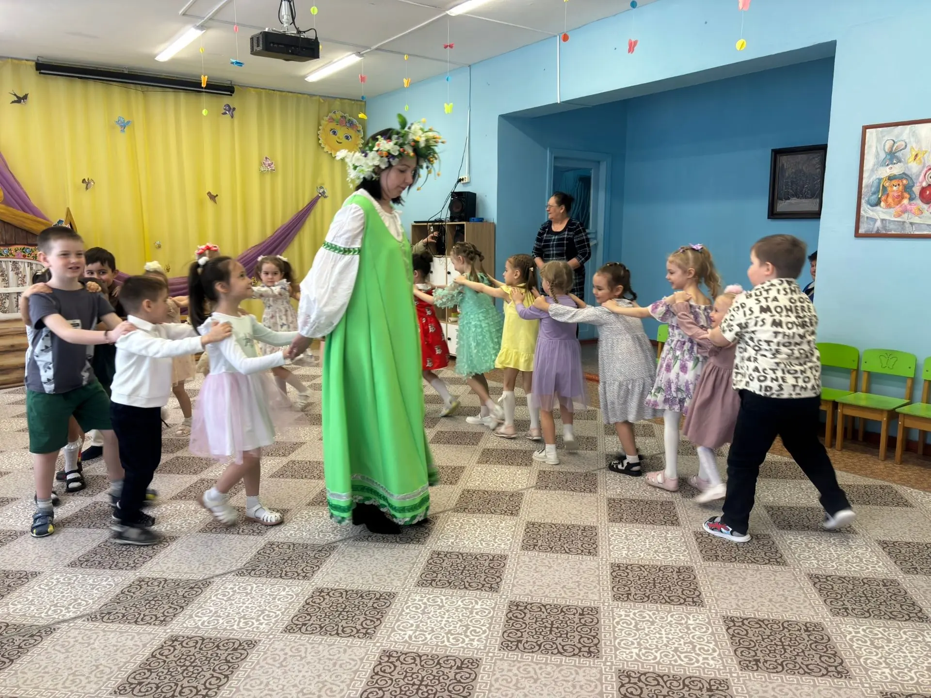 А сегодня Весна заглянула в старшие группы нашего сада.