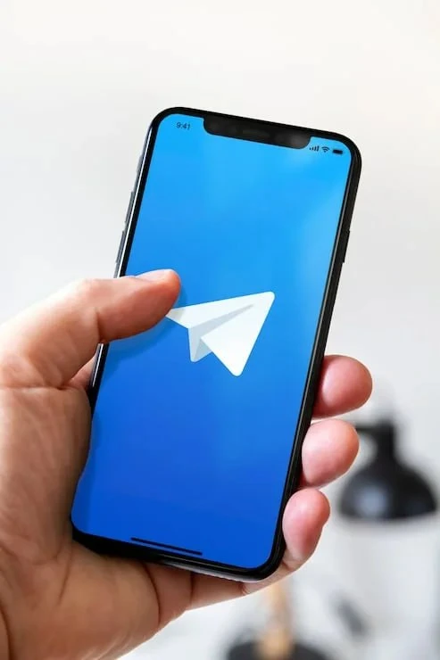 Россия продолжает контакты с Telegram по восстановлению доступа, заявил Песков на вопро...