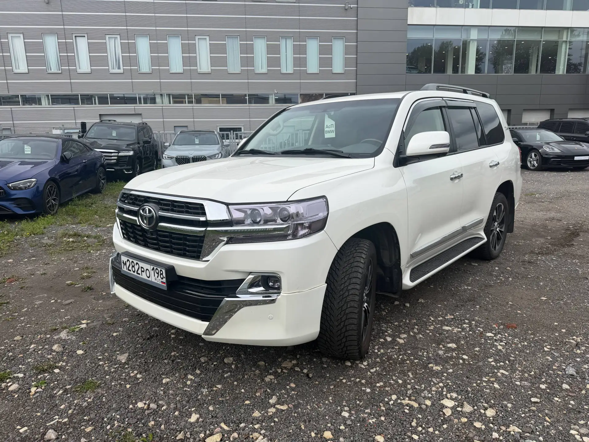 Toyota Land Cruiser 200