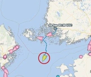 Громкая премьера Royal Caribbean! ✨

Прошлой ночью новый лайнер Legend Of The Seas покинул верфь и в
