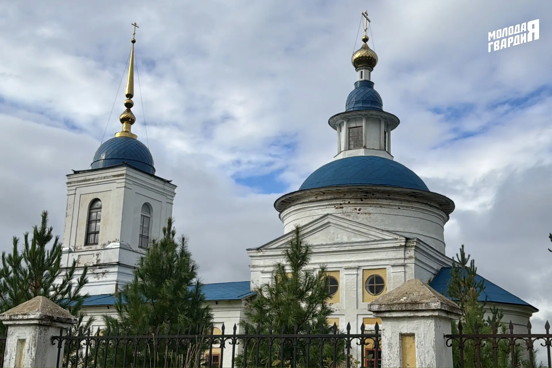 🌿 Субботник у храма в Папинской