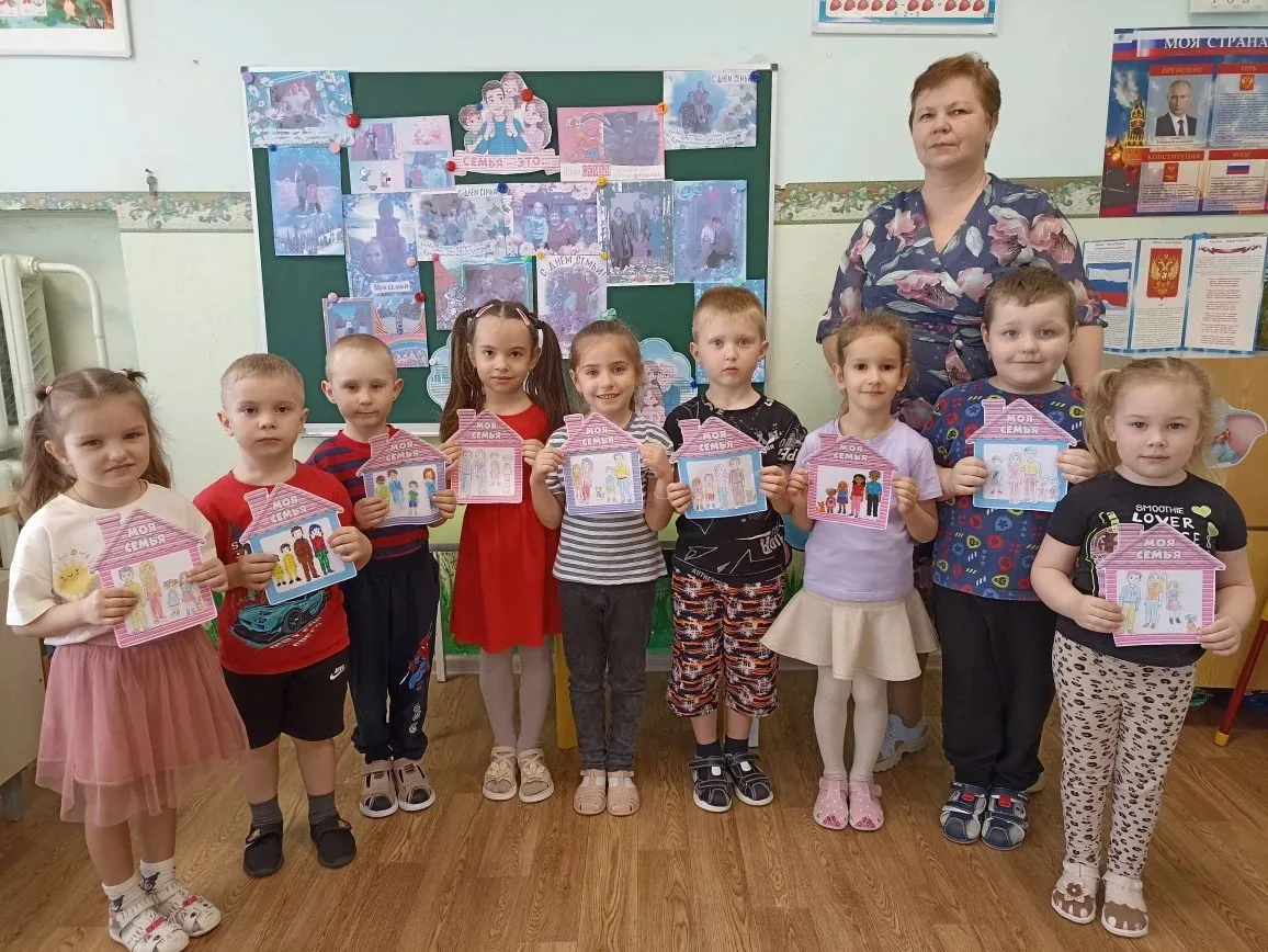 🌼К международному Дню семьи в разновозрастной группе "Акварелька" была организована вы...