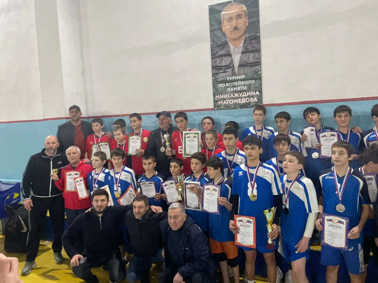 🎉 Поздравляем наших чемпионов! 🎉    Сегодня с гордостью сообщаем, что наша команда юношей #мбоусош27