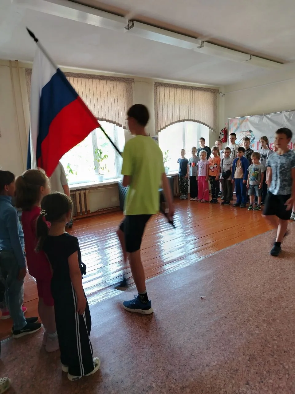Начинаем новую неделю в лагере

Утром повстречались, порадовались друг другу – соскучились ведь за т