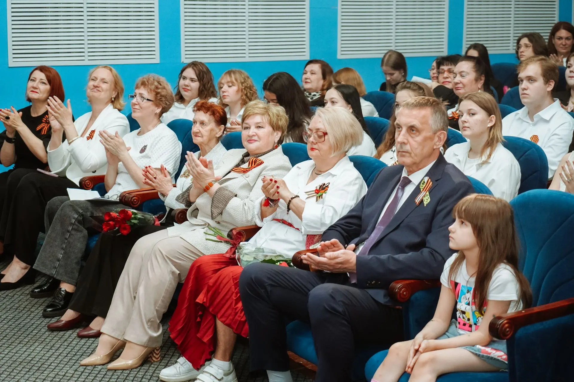 «Мне в холодной землянке тепло от твоей негасимой любви»  Щемящие и проникновенные песни фронтовых л