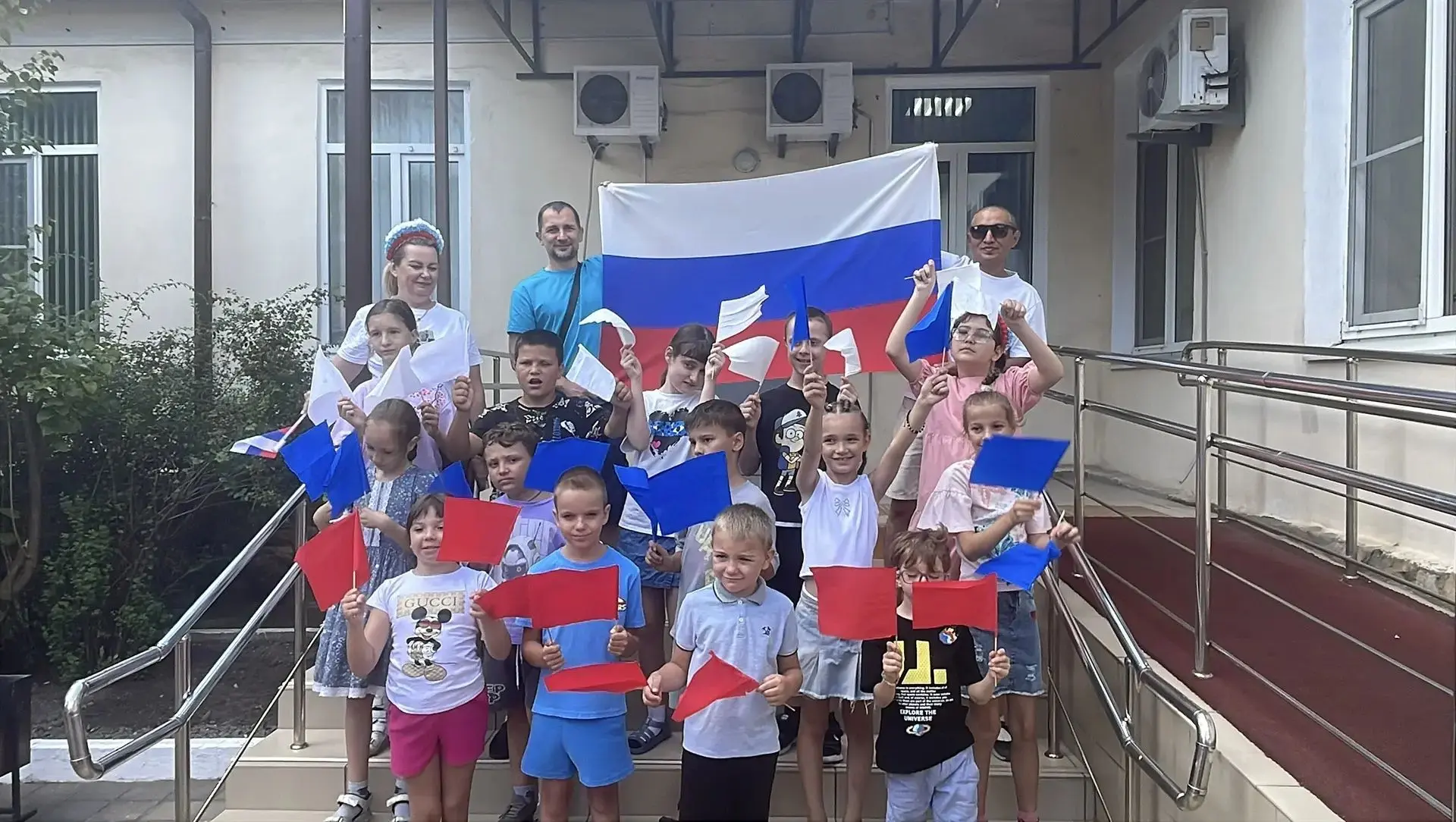 🇷🇺 Белый, синий, красный — цвета, которые объединяют нас!