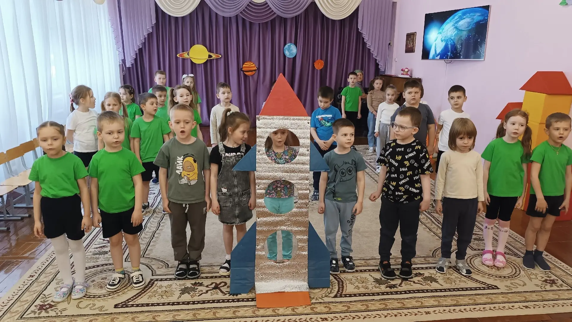 👩‍🚀🚀В рамках мероприятий, посвящённых Дню космонавтики, в нашем детском саду прошло ...