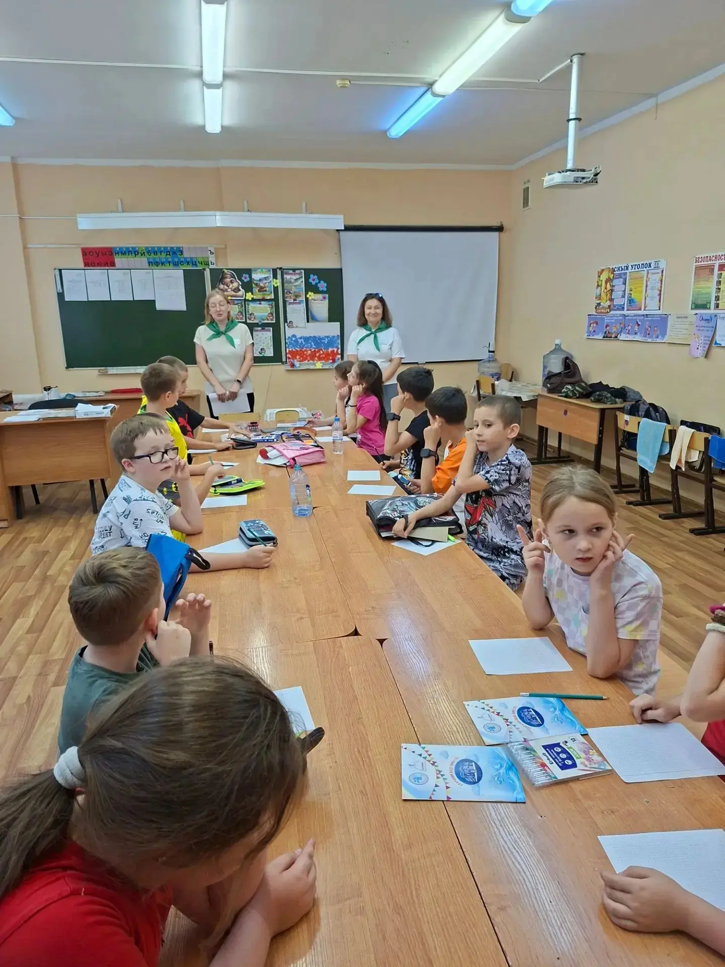 🌞 Лето, отдых и новые открытия! 🌞Психологи Донского семейного МФЦ провели увлекательное развивающе