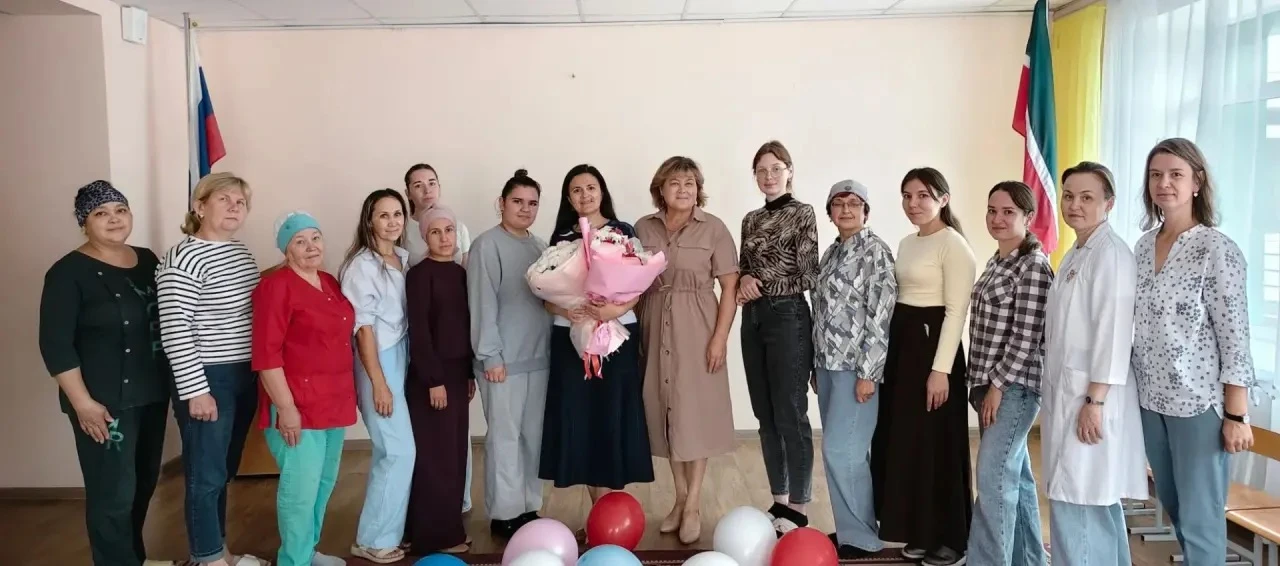 Поздравляем нашу заведующую Лейсан Ренадовну с днем рождения, с юбилеем!!!💐💐💐 Желаем...