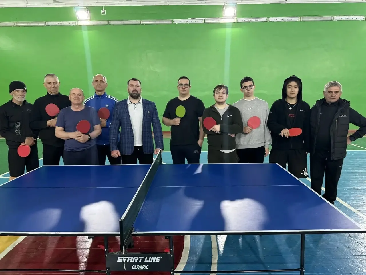 В Кочубеевском округе отметили Всемирный день настольного тенниса 🏓  В спортивном зале Кочубеевского