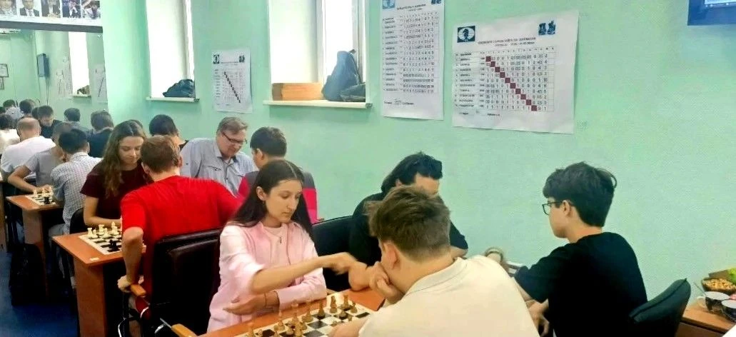 ♟️ Блиц-битва в СК «Юность»: кто стал самым быстрым шахматистом города?
14 июня в шахматном зале СК 
