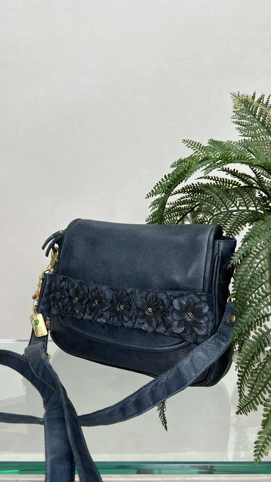 ART VINTAGE luxury 
Ручная работа 

🔸Материал: натуральная кожа буйвола
🔸Цена: 15600₽
🔸Размер: 26