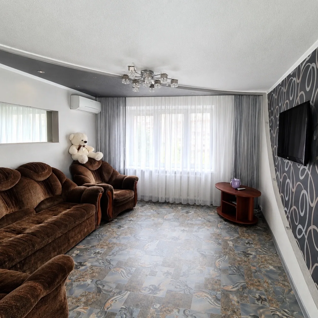 Продам 2-комнатную квартиру, 49,5 м², 5/9 эт., Горловка, 2 000 000 ₽