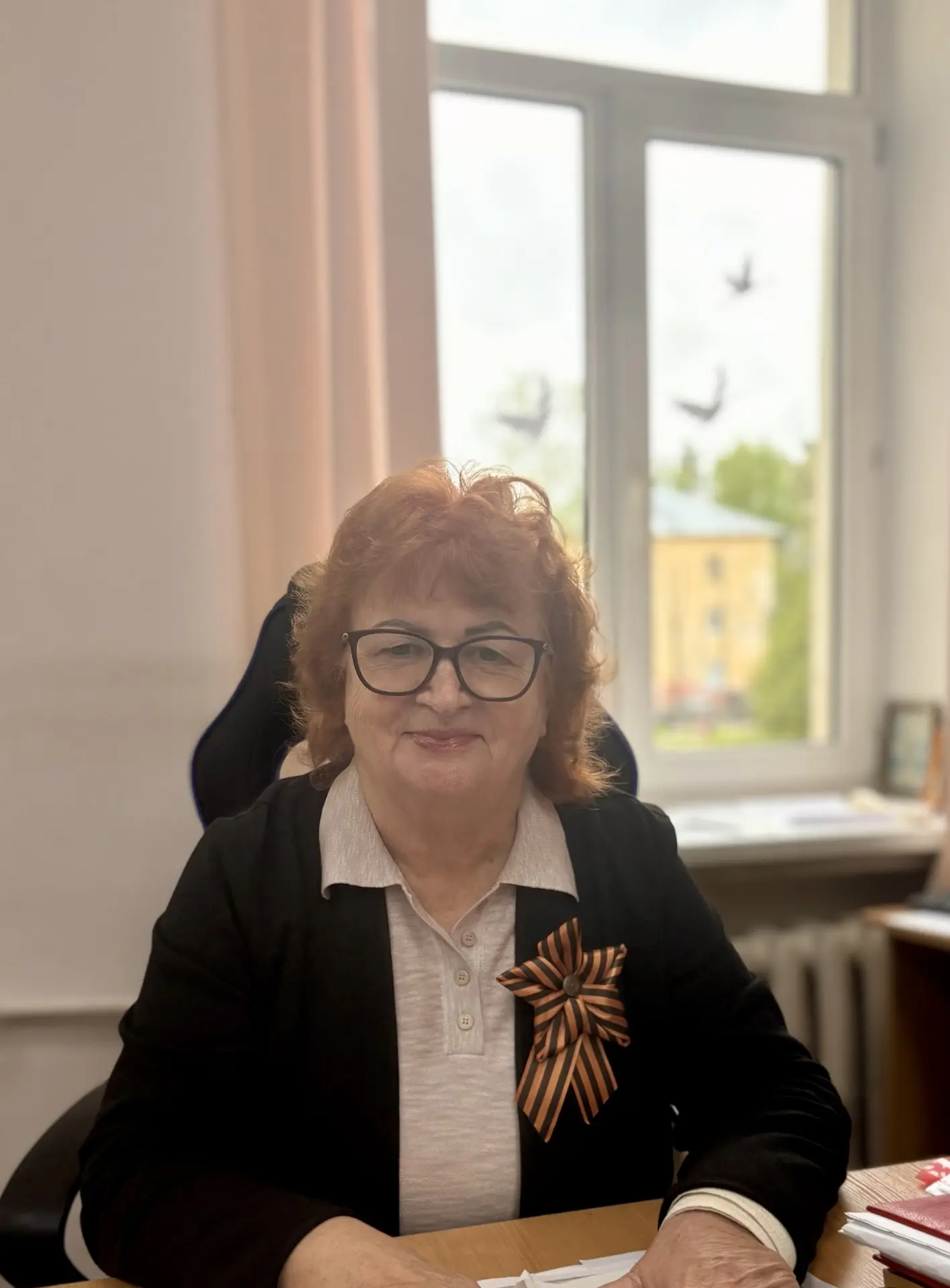 Дорогие ученики, уважаемые коллеги и родители! 🎗️  Сердечно поздравляю вас с великим праздником — Дн