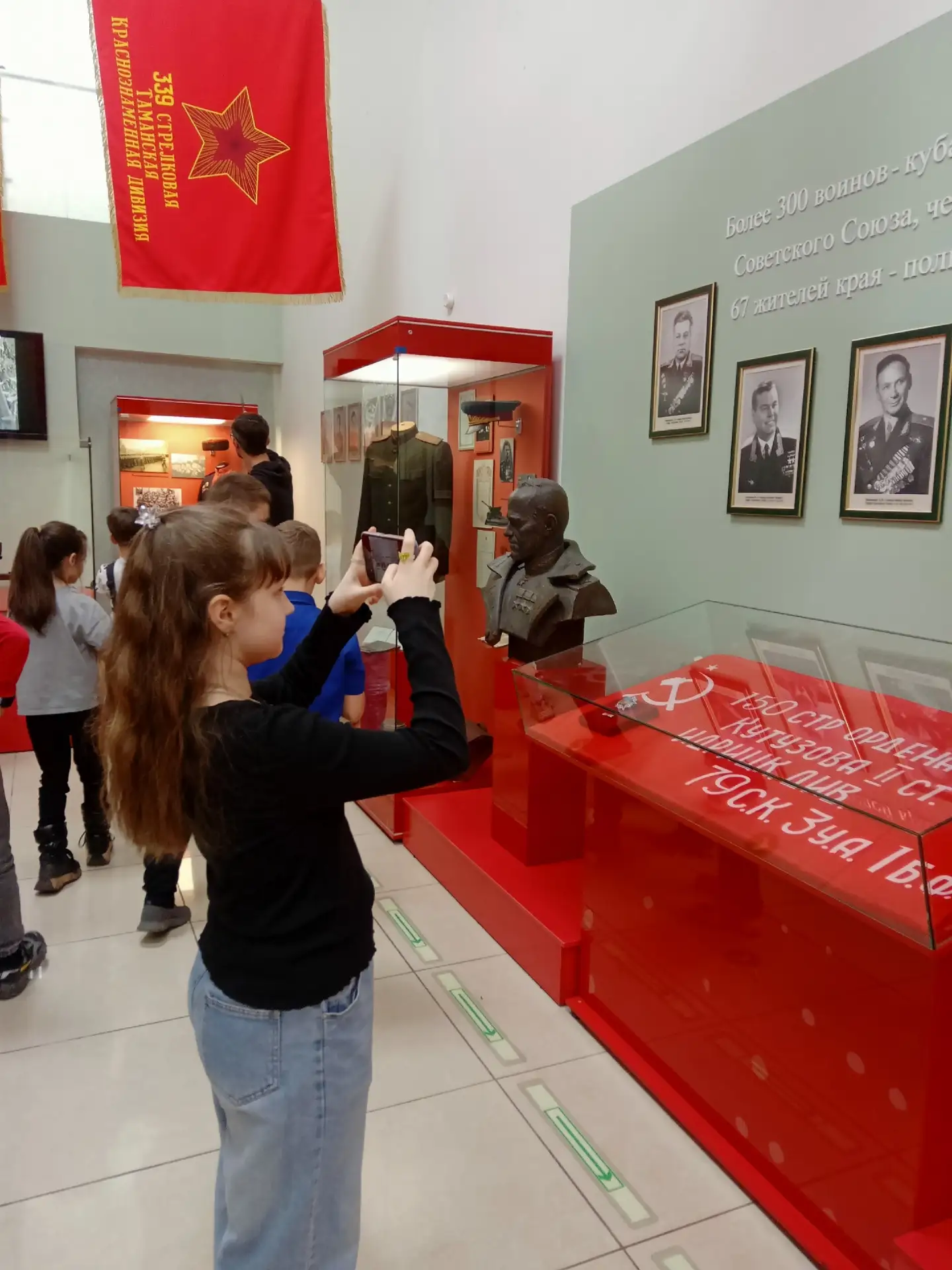 В преддверии празднования 9 Мая🕊️🇷🇺🪖 ученики к/ш "Дизайнер" побывали в Краснодарском историко-археол