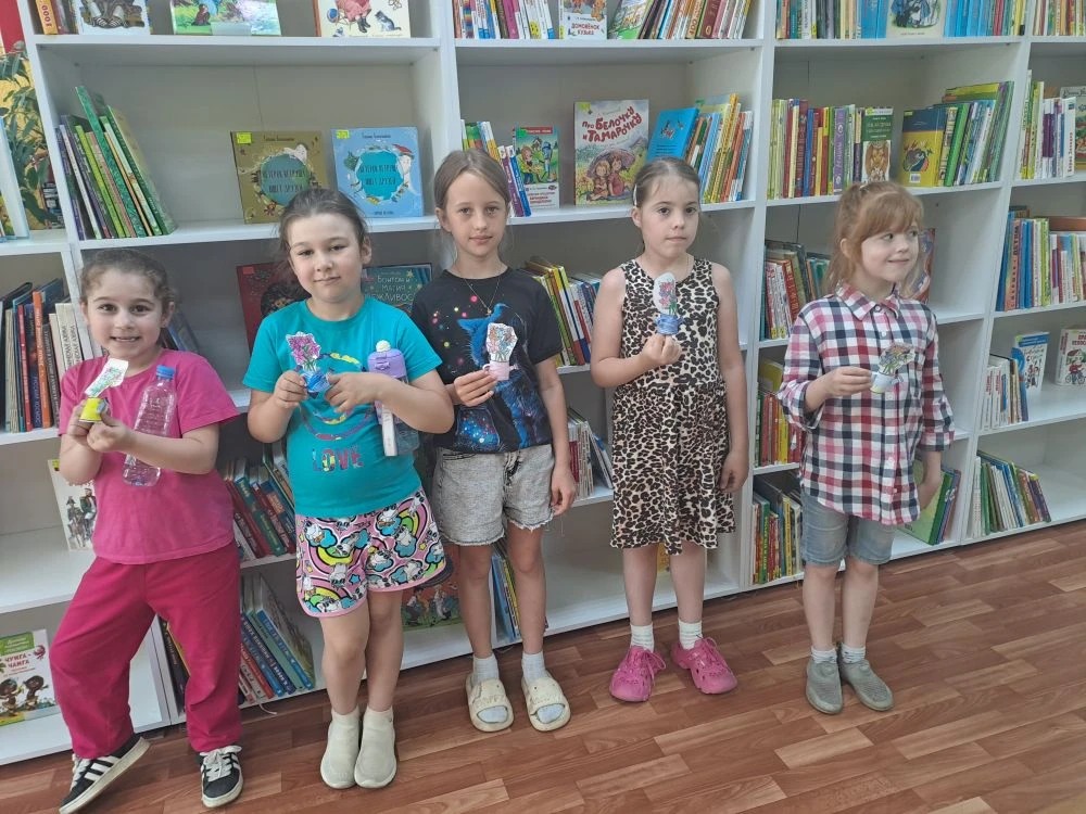 😊Лето — любимое время года у всех детей. Это пора долгожданных каникул, тепла, радости и положитель