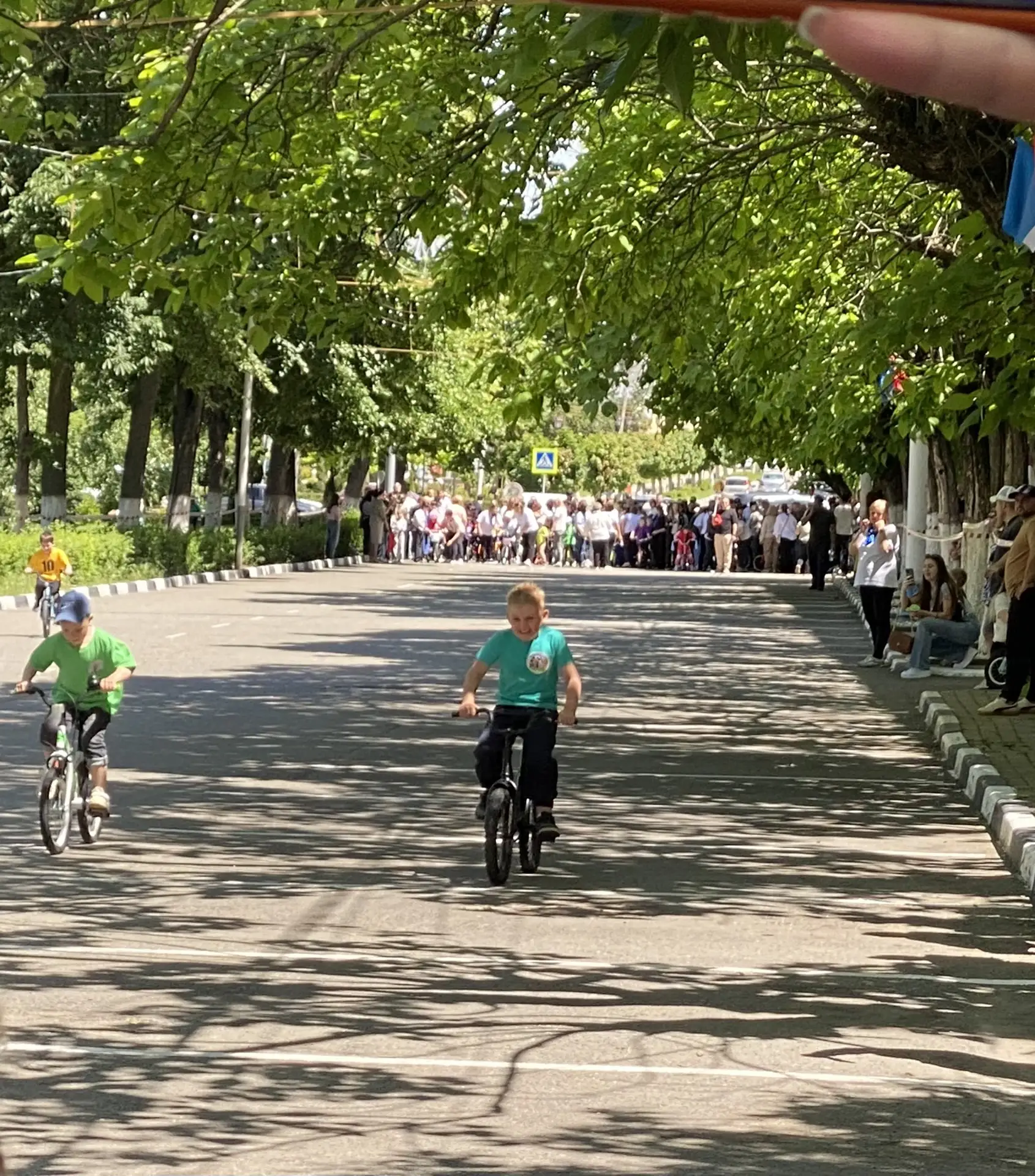 Традиционно в нашем городе ко Дню Защиты детей проводится велогонка, и воспитанники наш...
