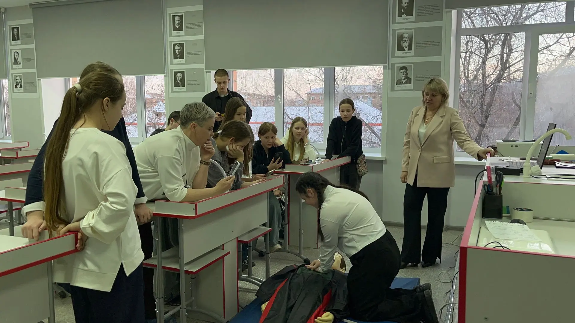 Будущее начинается сегодня.                                                                         