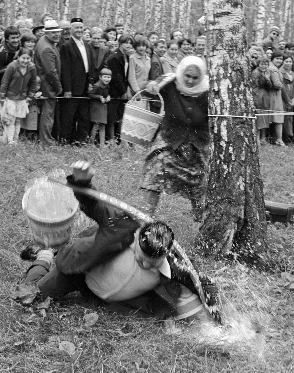 "Булдырып булмады..." 1983 елгы Сабан туе. Рөстәм Мөхәммәтҗанов фотосы