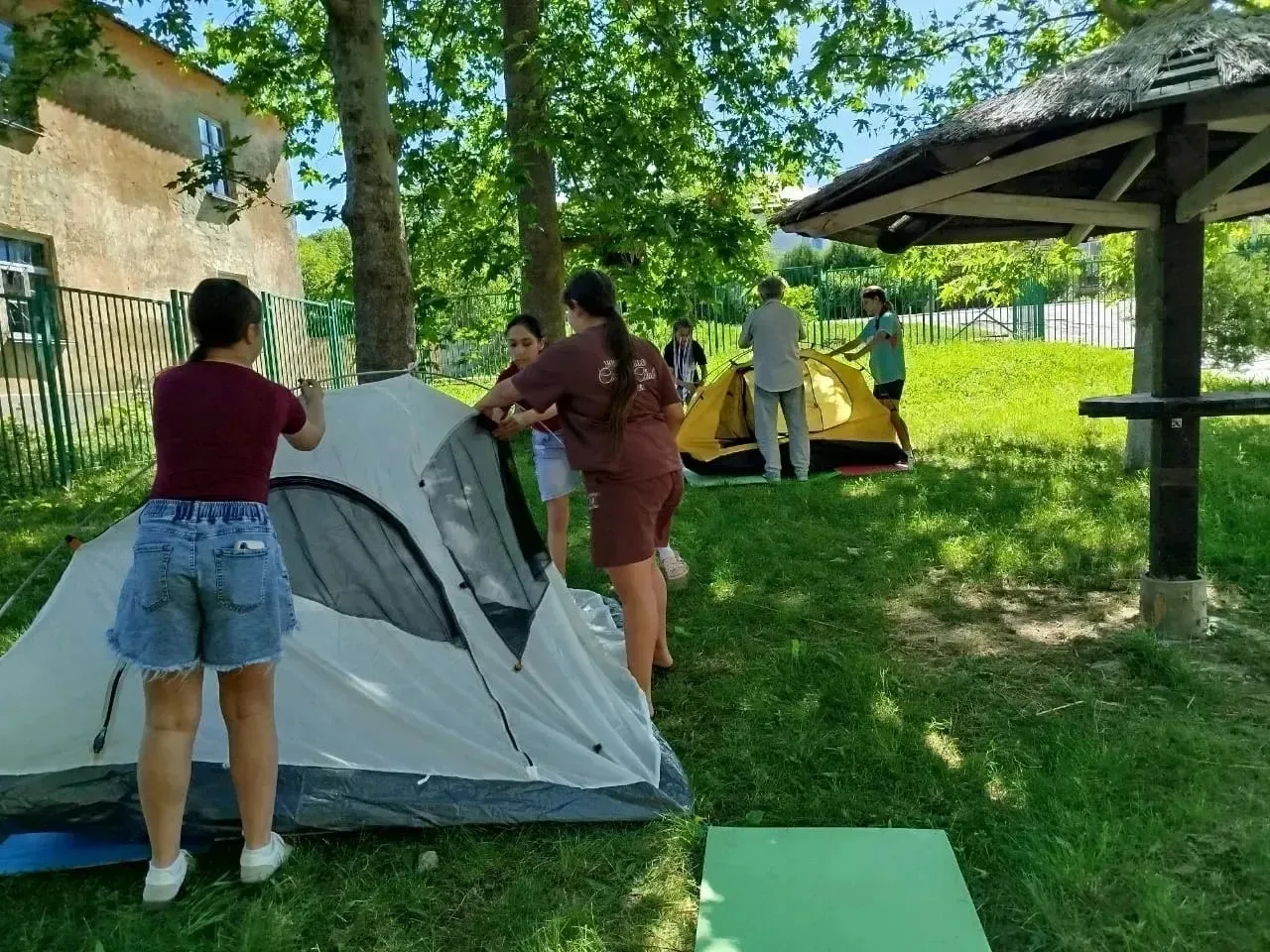 ⛺Палаточный лагерь  «Юный эколог»


🎋⛺На базе нашей школы 
15 июня дан старт ежегодной летней  эксп