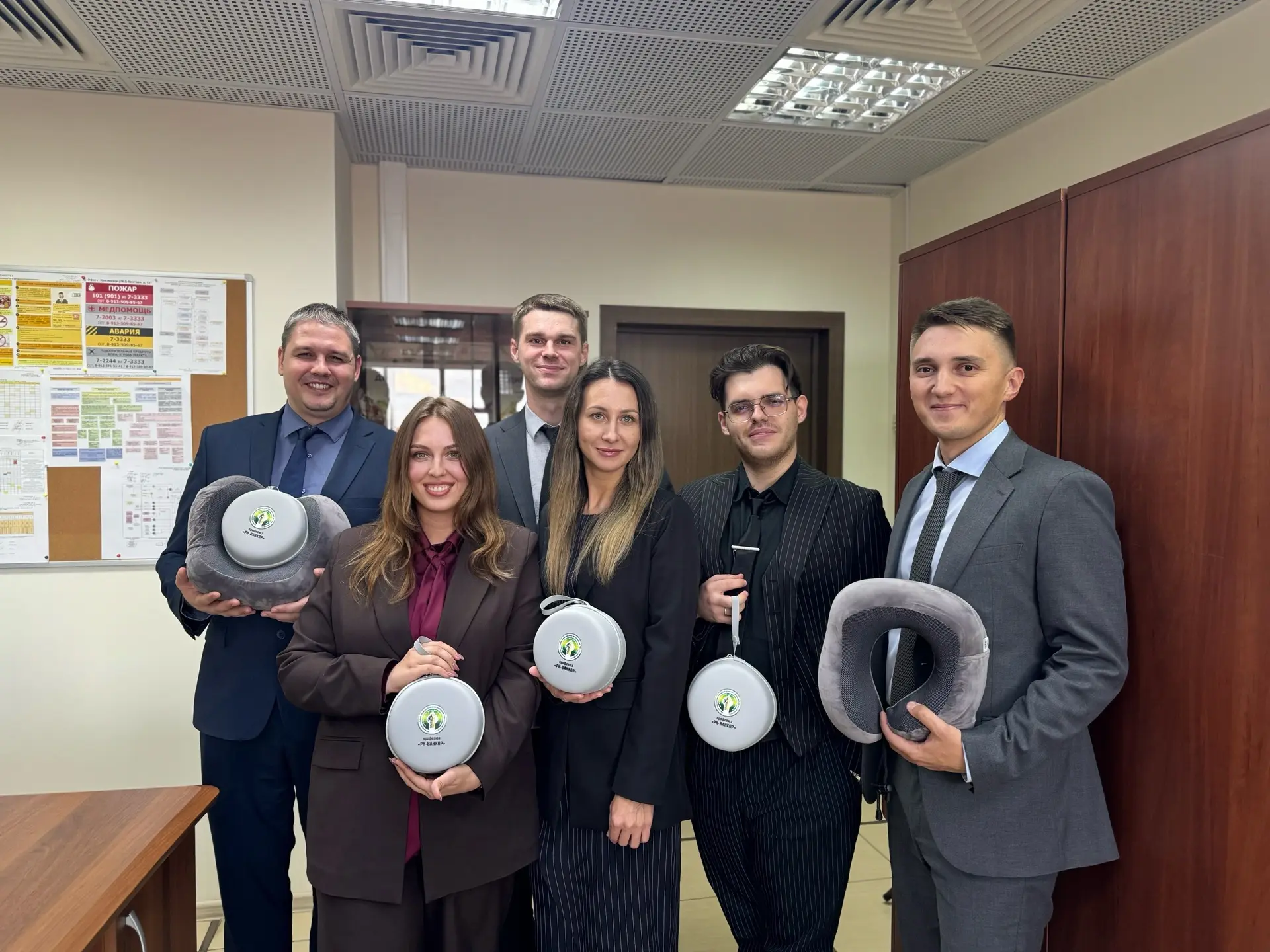 🎁 Подарки ко Дню нефтяника уже вручаем!