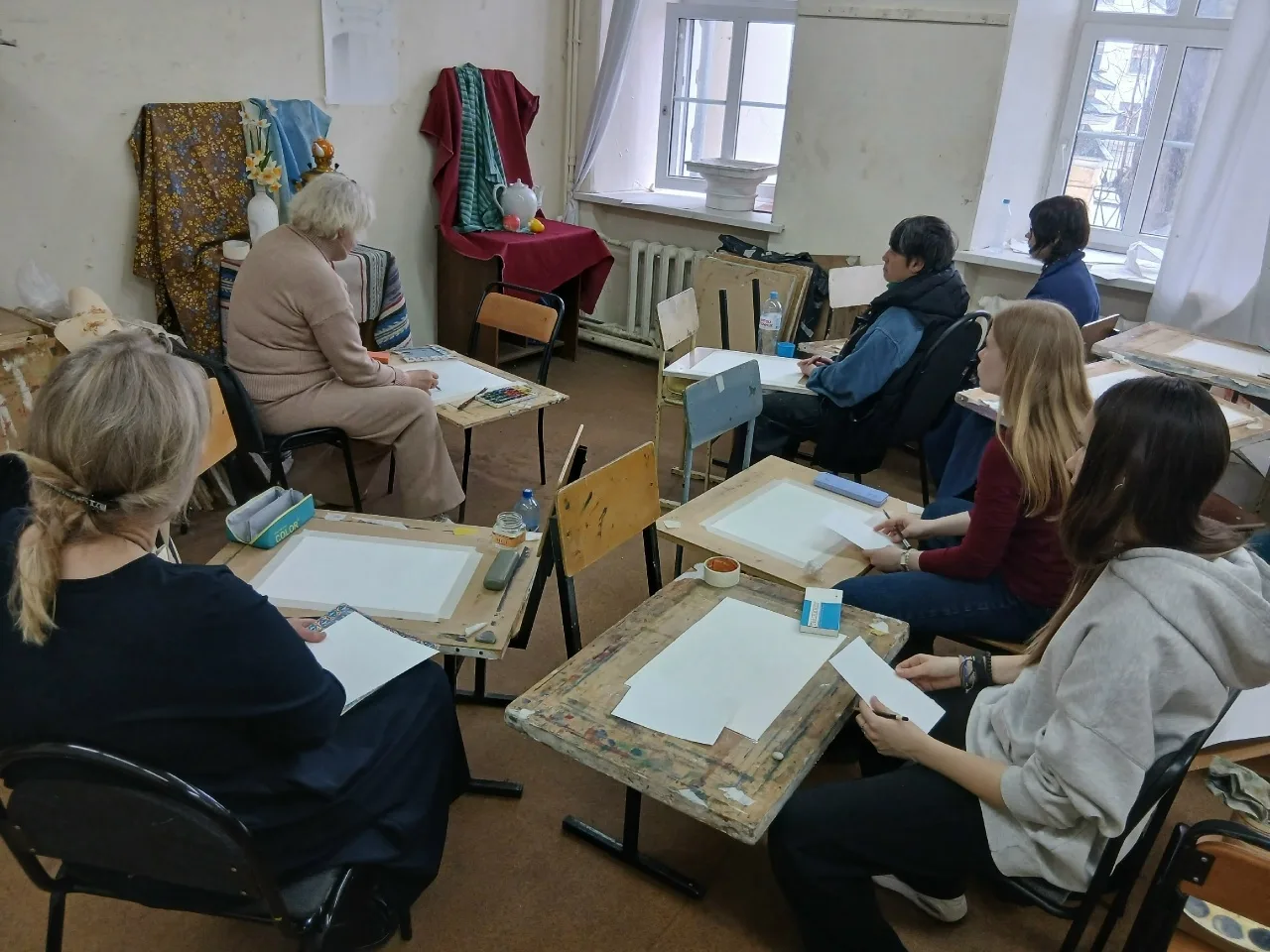 🎨 Постигая тонкости профессии  🔹 В Суздальском филиале СПбГИК преподаватель высшей категории Елена М