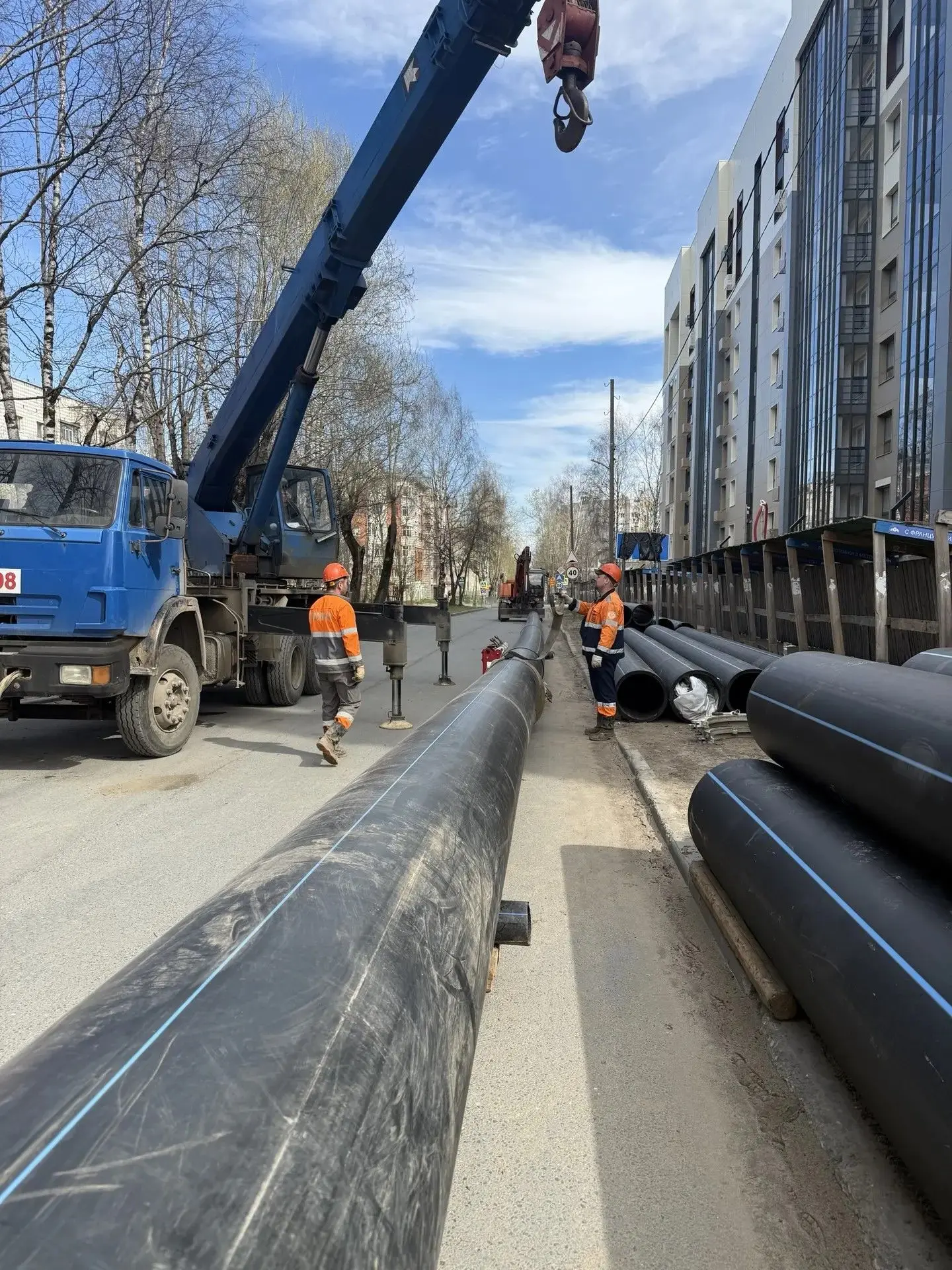 🛠 В рамках капитального ремонта начались работы по перекладке канализационного "Коллектора №3 от ул.