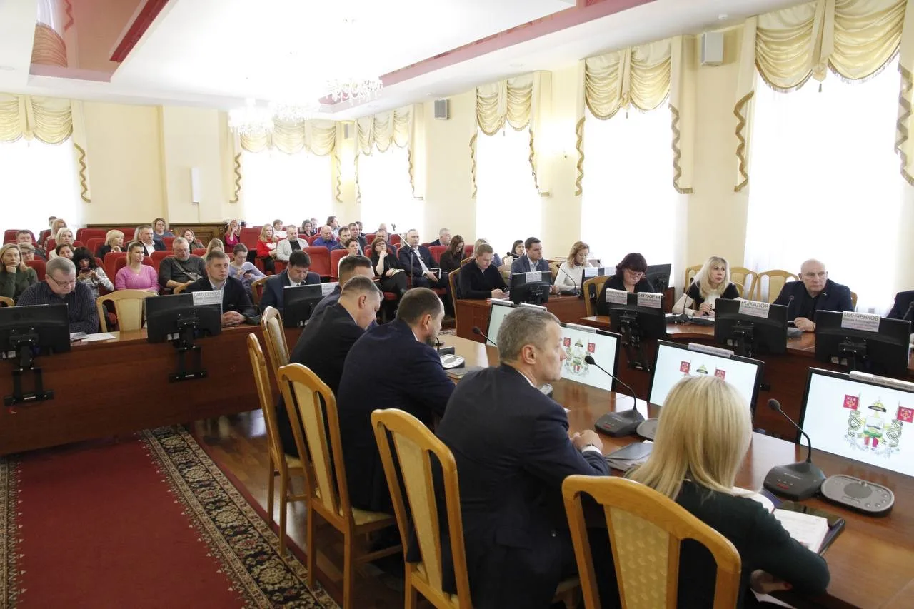Провёл традиционную общегородскую планерку. Расставил акценты на приоритетах нашей работы и наиболее