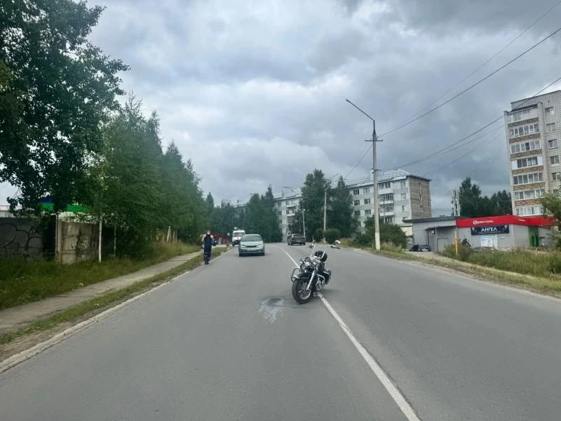 Поворот закончился столкновением: в Ухте мотоцикл оказался под колесами легковушки

Вчера на улице И