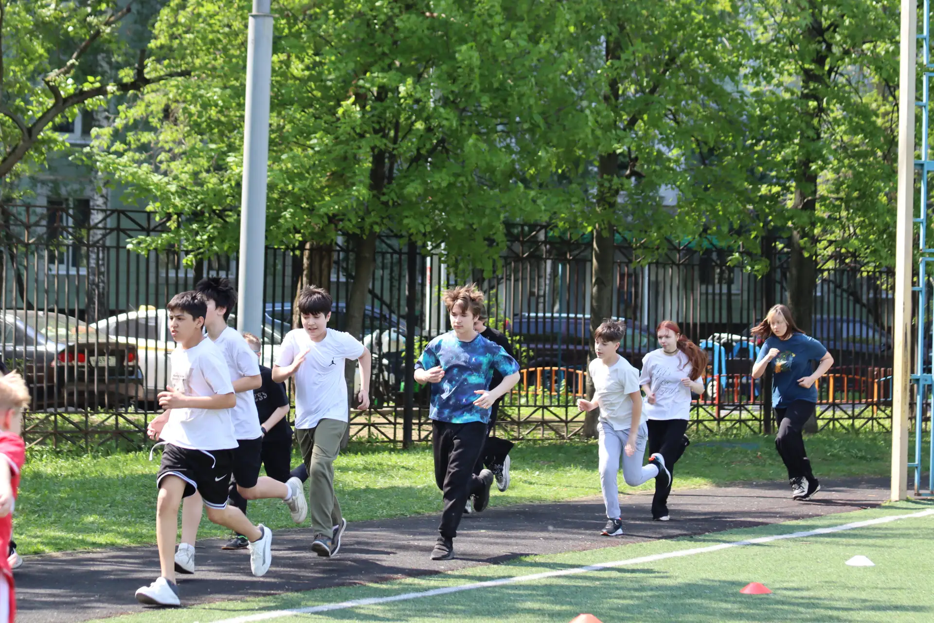 Пост-релиз  🏃 14 мая в рамках продолжающегося весеннего Фестиваля ГТО в нашей школе прошёл приём спо