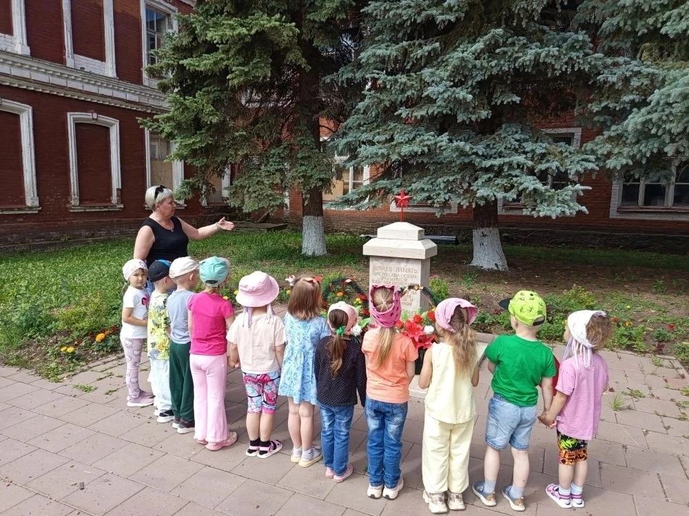 📢22 июня в России отмечается одна из самых трагических дат в истории страны — День памяти и скорби.
