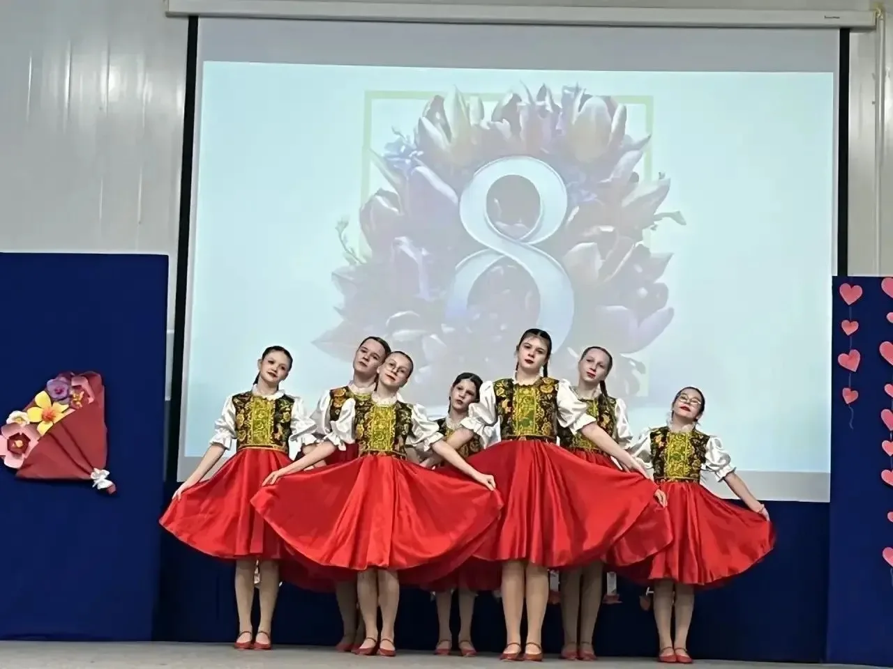 Поздравляем наш прекрасный женский коллектив!  В преддверии международного женского дня прошел празд