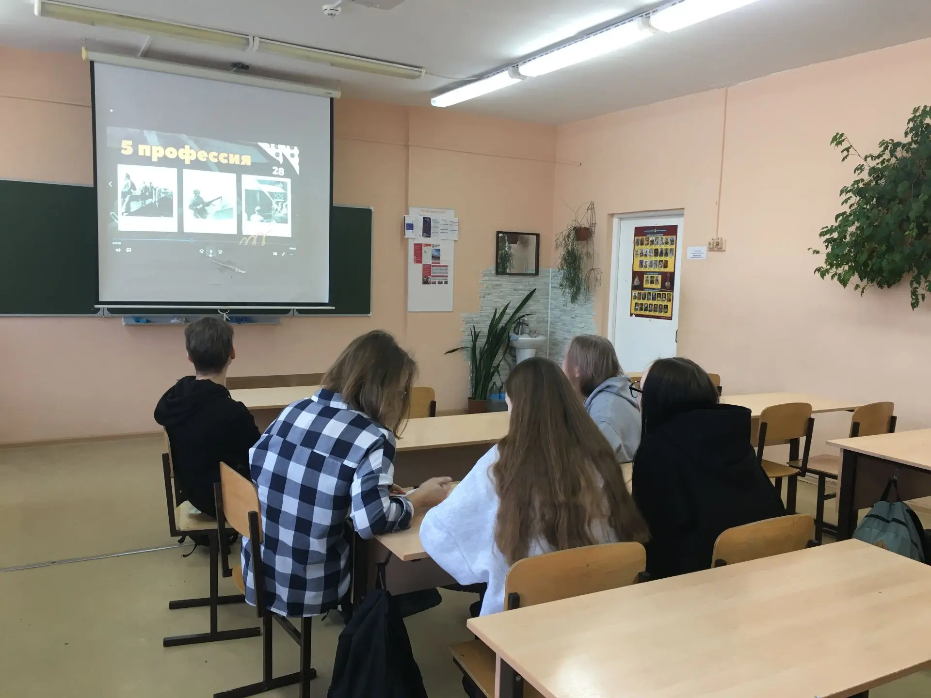 📖ЧИТАЕМ О БЛОКАДЕ📖  📅27 февраля – День воинской славы России. День полного освобождения Ленинграда о