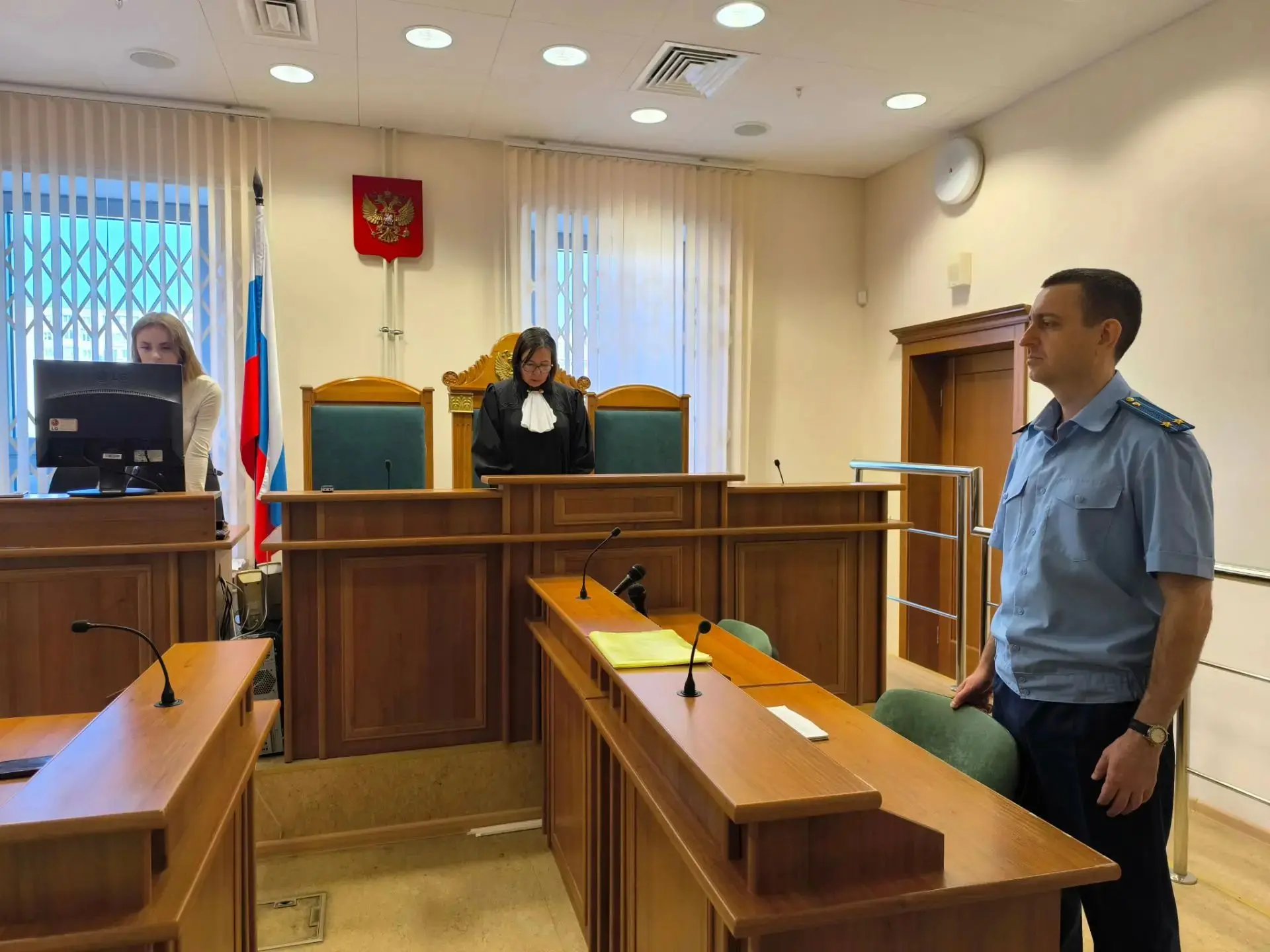 Верховный Суд Удмуртии признал приговор законным: за неуважение к суду и оскорбление су...