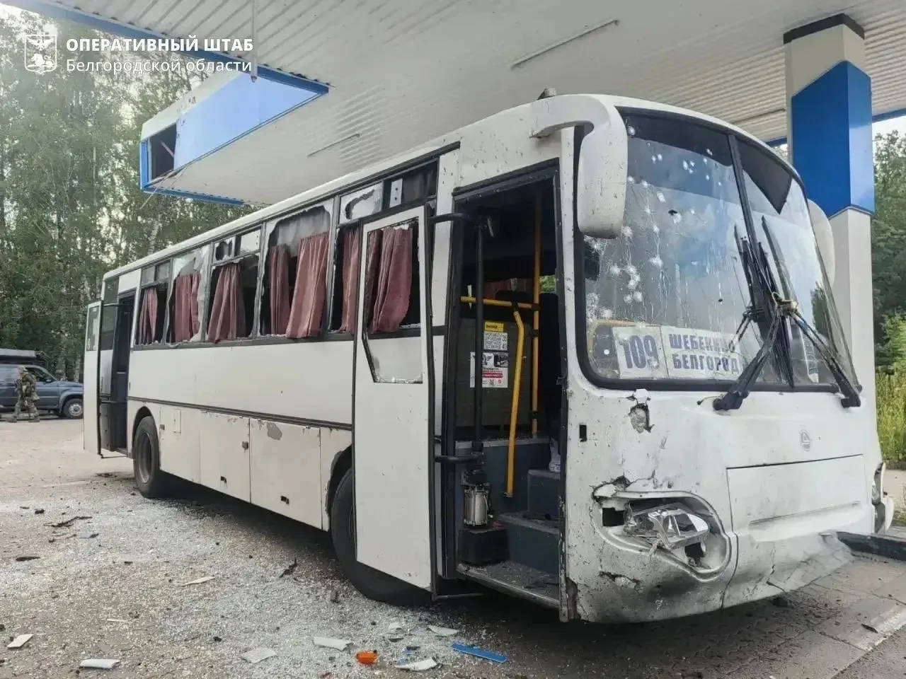 19 человек пострадали при атаке на пассажирский автобус в Шебекино Белгородской области.

Шесть чело
