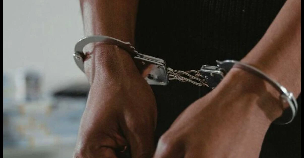 🚨 В Кузьминках мужчину арестовали на 13 суток за скандал в отделе полиции