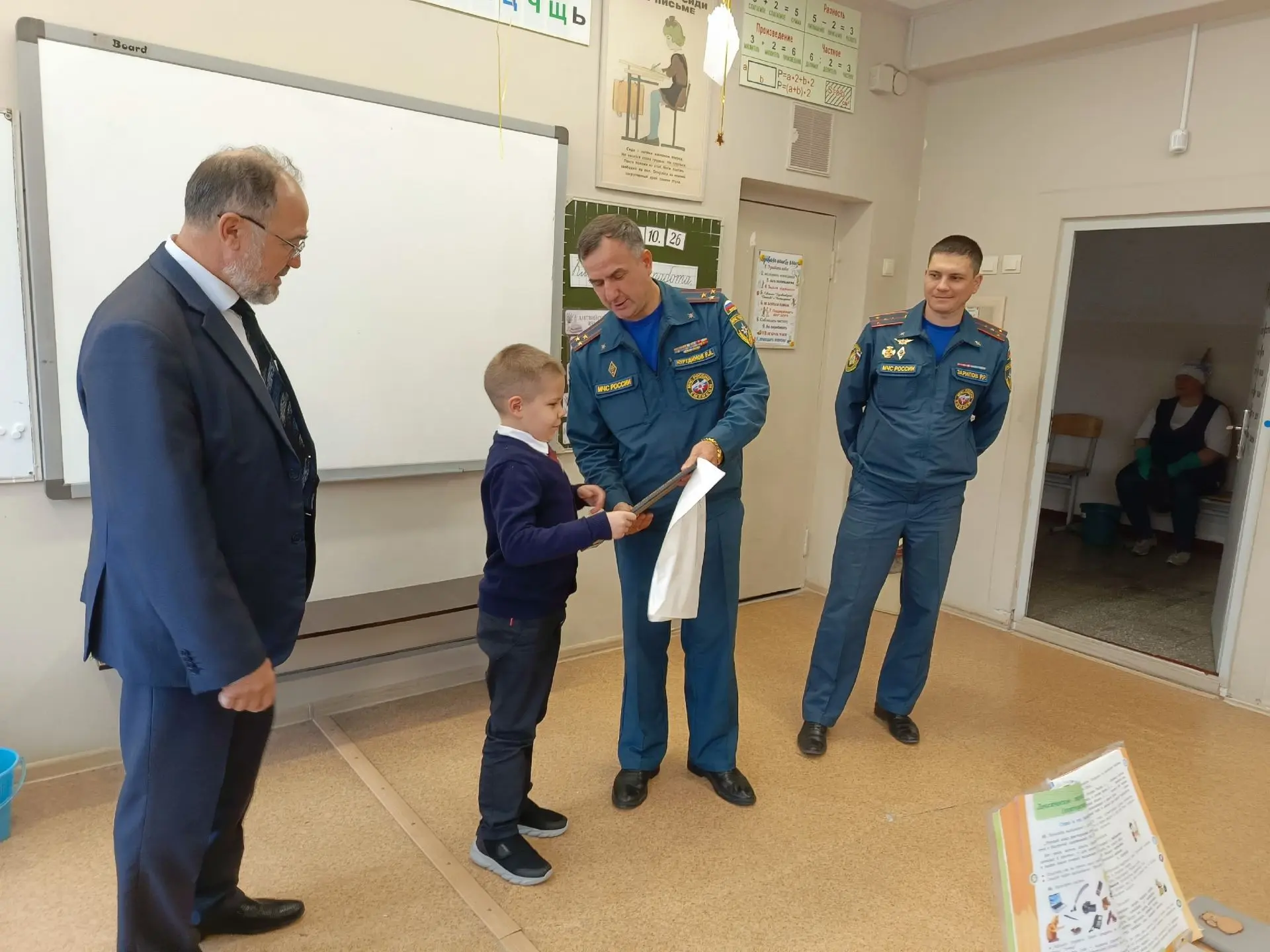 🇷🇺 Патриотическое воспитание начинается с личного примера и участия!