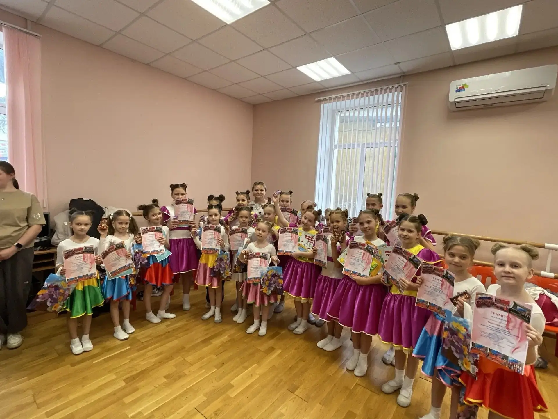 🌞🌞🌞1 июня педагог хореографического ансамбля «Ивушка» Наталья Ивановна Бутурлинова в...