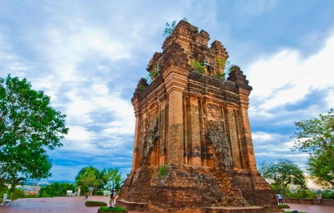 📍Туихоа, Вьетнам 🇻🇳  🔹 Туихоа - курортный город в центральной части Вьетнама. Более спокойный и мене