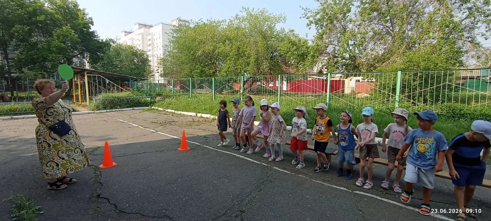 Лето — это маленькая жизнь! 🌞
Сегодня ребятам из группы "Солнышко" прогулка подарила море эмоций, с
