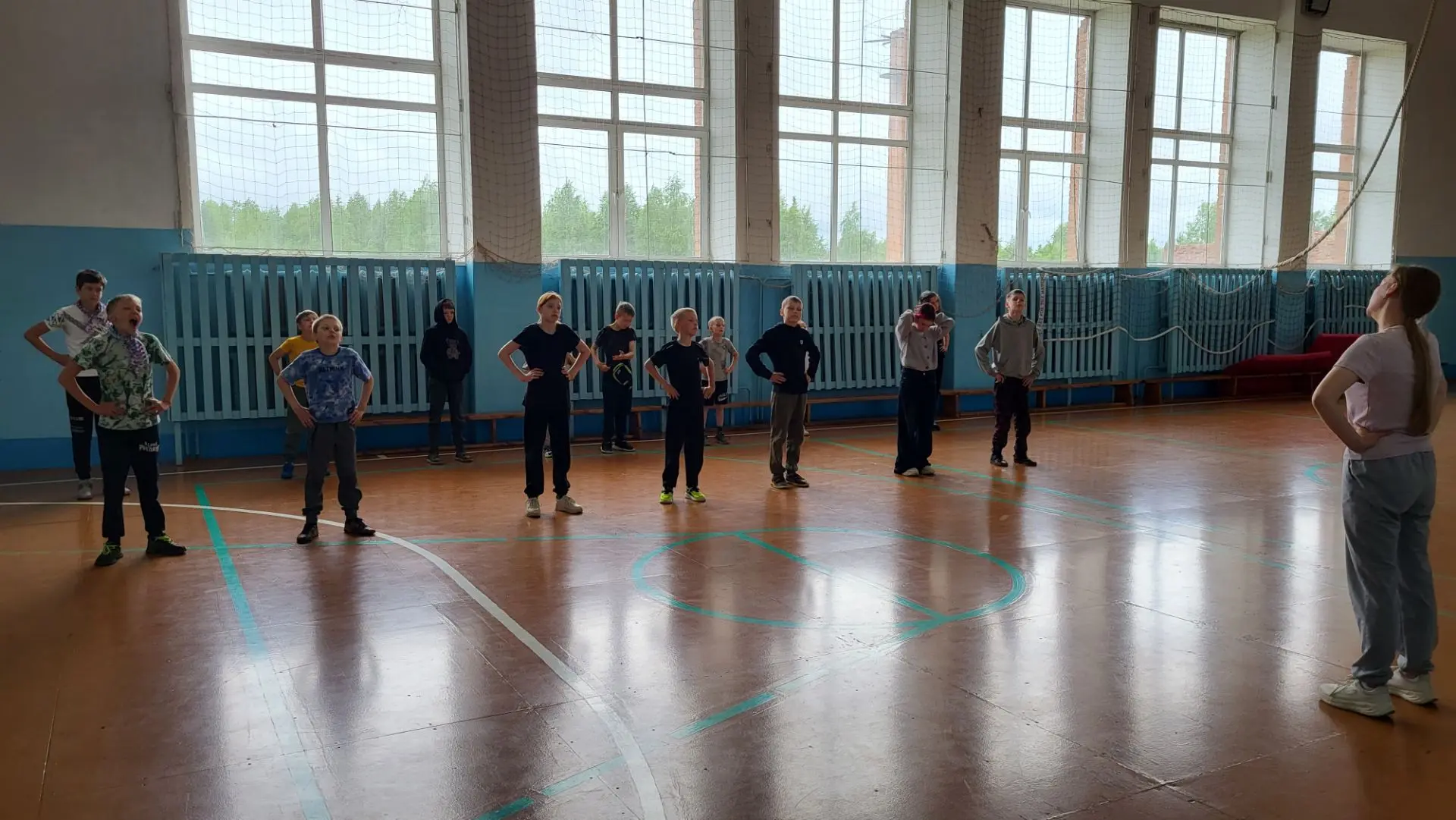 Второй день в лагере «Спортивный драйв»: зарядились энергией!

Утро началось с бодрой зарядки и вкус