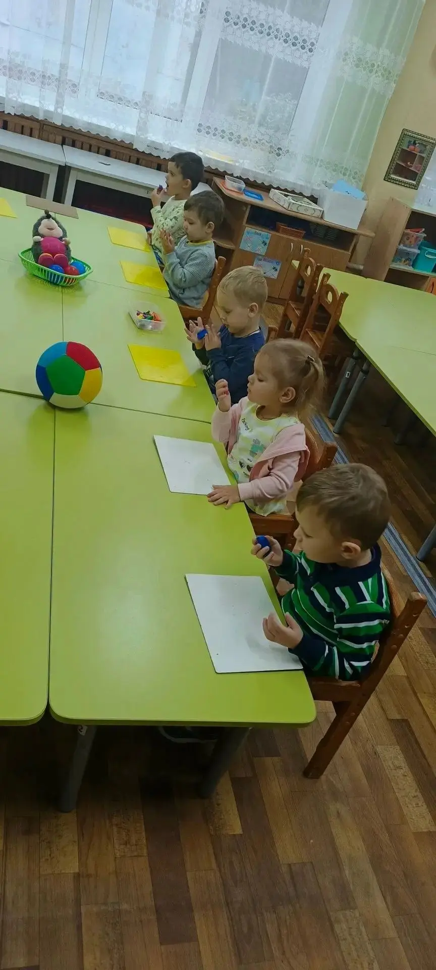 Сегодня к воспитанникам второй младшей группы нашего детского сада приходил расстроенны...